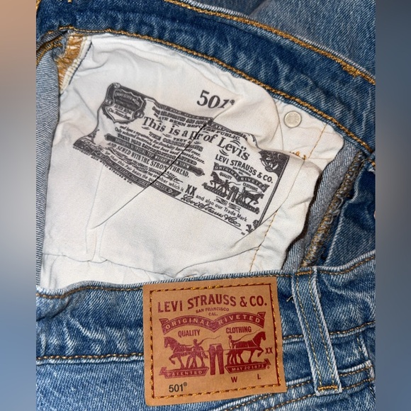 Levi's 501 W30/L32 Distressed Blue Straight Jeans - Picture 3 of 4